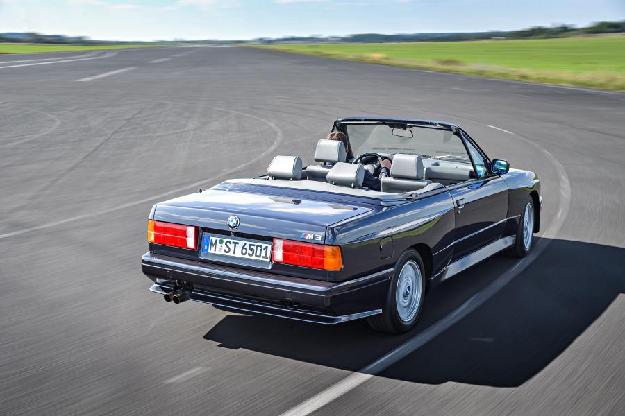  BMW M3 Convertible (E30) 1988 года  (фото 13 из 42)